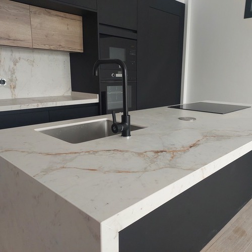 cocinas modernas en paradas, sevilla